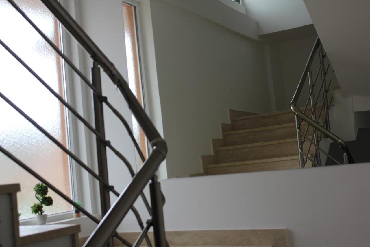 Apartments Kapisoda ツェティニェ エクステリア 写真
