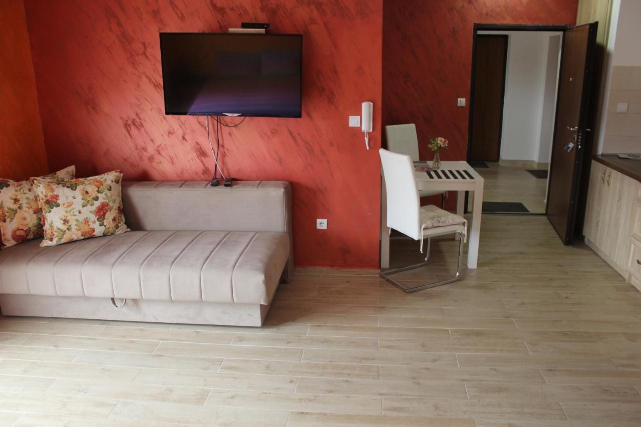 Apartments Kapisoda ツェティニェ エクステリア 写真