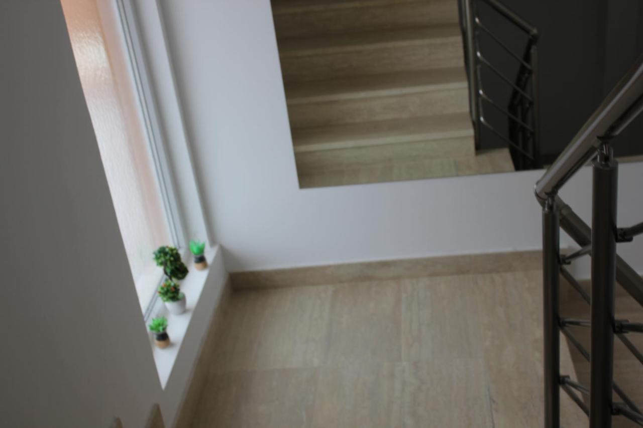 Apartments Kapisoda ツェティニェ エクステリア 写真