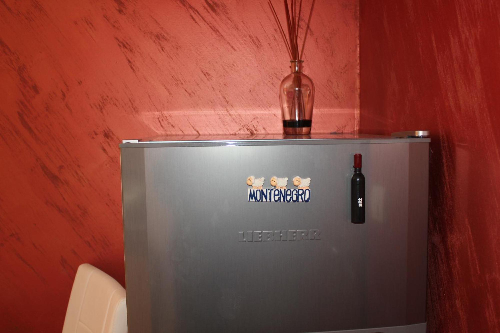 Apartments Kapisoda ツェティニェ エクステリア 写真